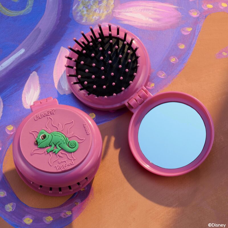 Vespica Detangling Hair Brush – Gentle Care for All Hair Types
